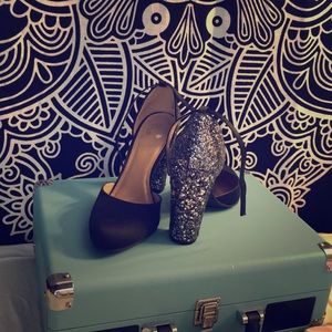 Black heels with glitter heel